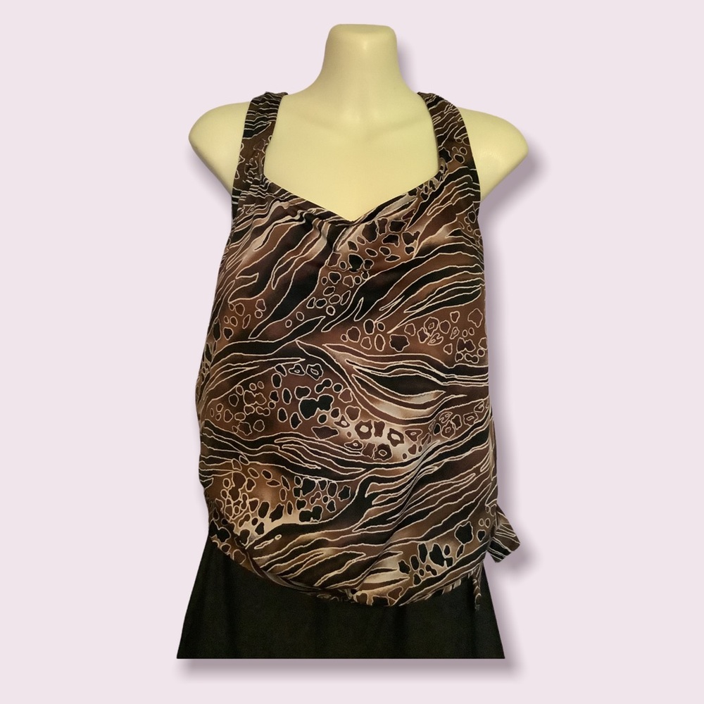 Tropical escape plus size women’s swim top, size 24
